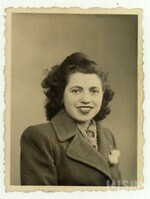 M1992.015a.jpg; M1992/015:005; ; repatriation documents