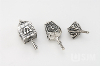 M2006.029.003-005b.jpg; M2006/029:003; ; dreidls