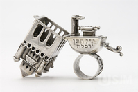 M2006.128f.jpg; M2006/128; rings; jewellery