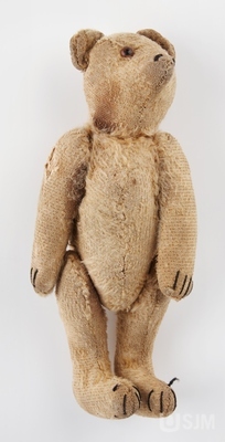 M2009.001a.jpg; M2009/001; ;