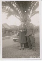 M2009.116a.jpg; M2009/116:008; ; ribbons