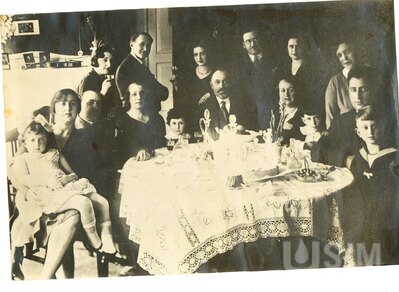 M2010.121.001.jpg; M2010/121:001; ;