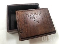 M2019_013_002i.jpg; M2019/013:002; ; boxes